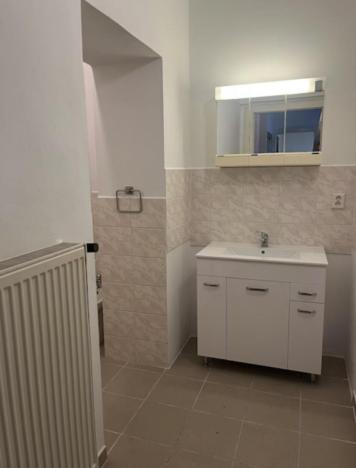 Pronájem bytu 2+kk, Praha - Žižkov, Husinecká, 79 m2