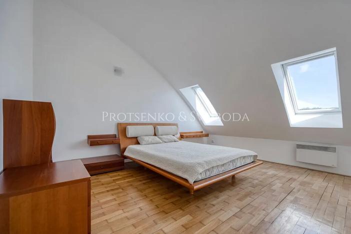 Prodej ordinace, Křižanov, Benešovo náměstí, 530 m2