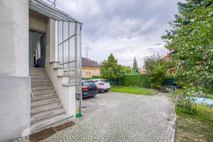 Prodej vily, České Budějovice, Lidická tř., 652 m2