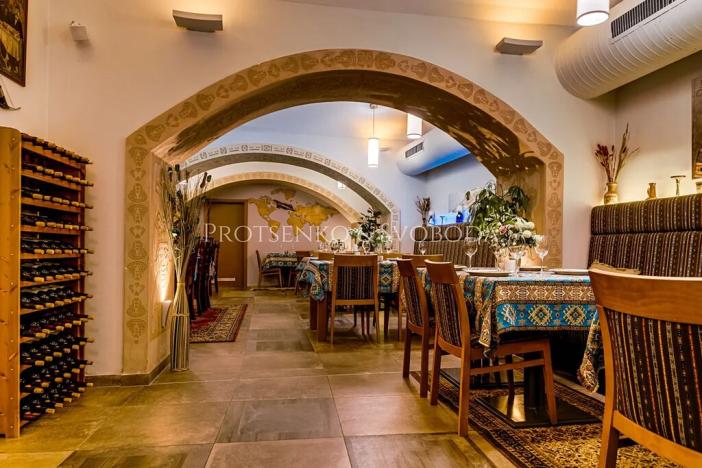 Prodej obchodního prostoru, Praha - Nové Město, Legerova, 230 m2