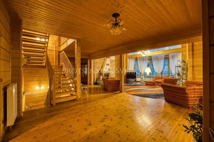 Prodej rodinného domu, Dublovice, 750 m2