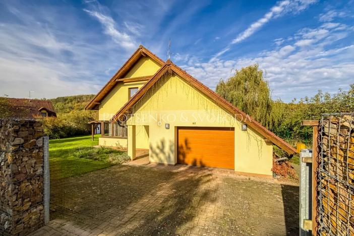 Prodej rodinného domu, Mořina, 239 m2