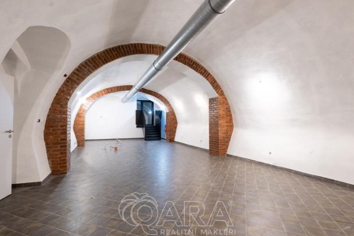 Pronájem komerční nemovitosti, Brandýs nad Labem-Stará Boleslav - Brandýs nad Labem, Masarykovo náměstí, 89 m2