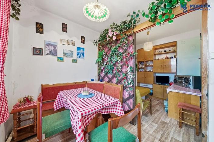 Prodej bytu 3+1, Maletín, 77 m2