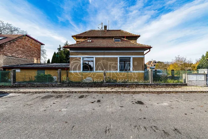 Prodej rodinného domu, Jirny, Čapkova, 136 m2