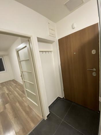 Pronájem bytu 2+kk, Praha - Vysočany, Pod strojírnami, 52 m2