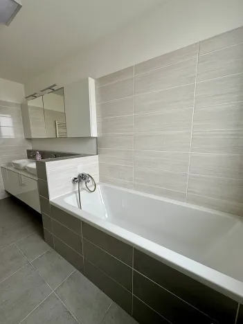 Pronájem rodinného domu, Praha - Vinoř, Mokošínská, 158 m2