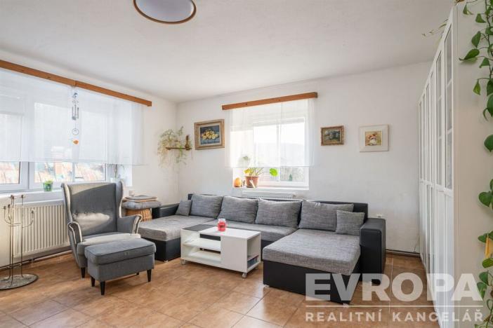 Prodej bytu 2+1, Stará Paka - Karlov, 63 m2