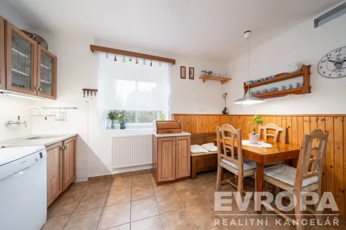 Prodej bytu 2+1, Stará Paka - Karlov, 72 m2