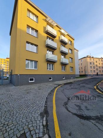 Prodej bytu 3+1, Opava - Město, U Fortny, 72 m2