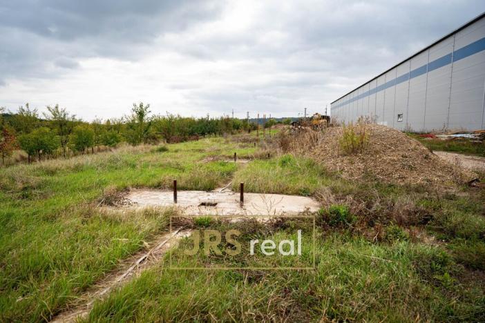 Pronájem výrobních prostor, Zakřany, 2636 m2