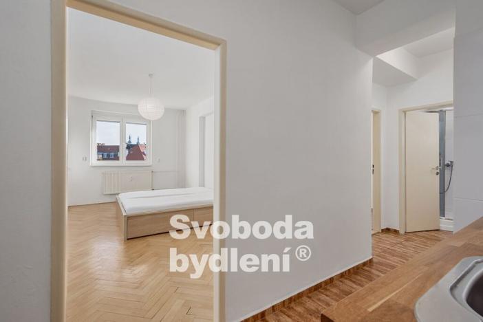Pronájem bytu 2+kk, Praha - Střešovice, Za Hládkovem, 39 m2