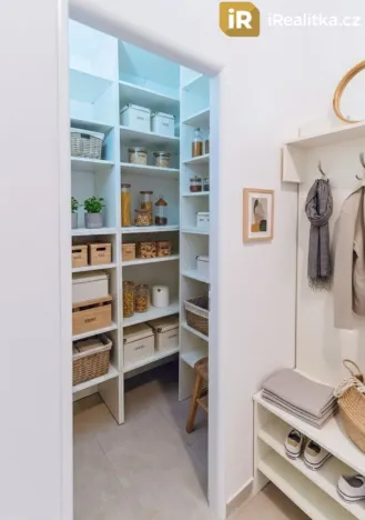 Prodej bytu 2+kk, Hradec Králové, Nerudova, 50 m2