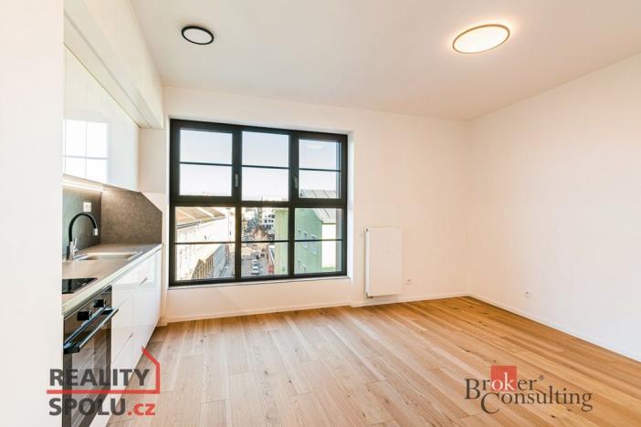 Pronájem bytu 1+kk, Brno - Zábrdovice, Bratislavská, 30 m2