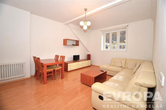 Pronájem bytu 3+1, Karlovy Vary, náměstí Dr. M. Horákové, 81 m2