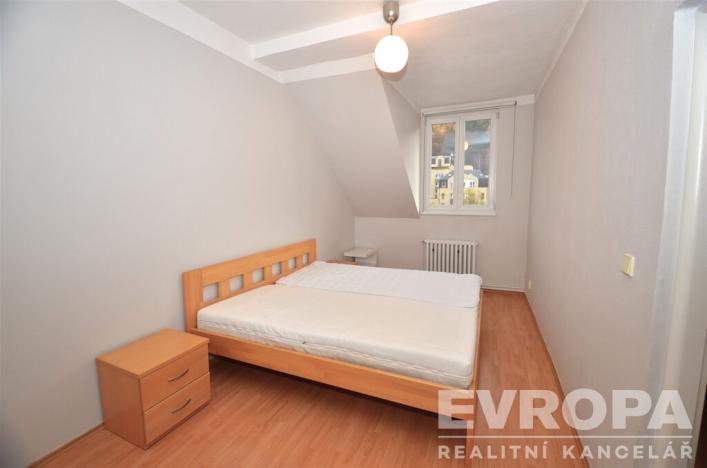 Pronájem bytu 3+1, Karlovy Vary, náměstí Dr. M. Horákové, 81 m2