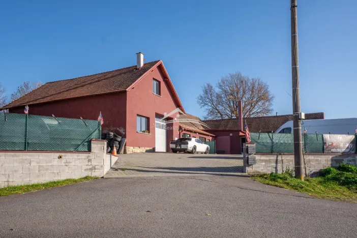 Prodej rodinného domu, Šimanov, 480 m2