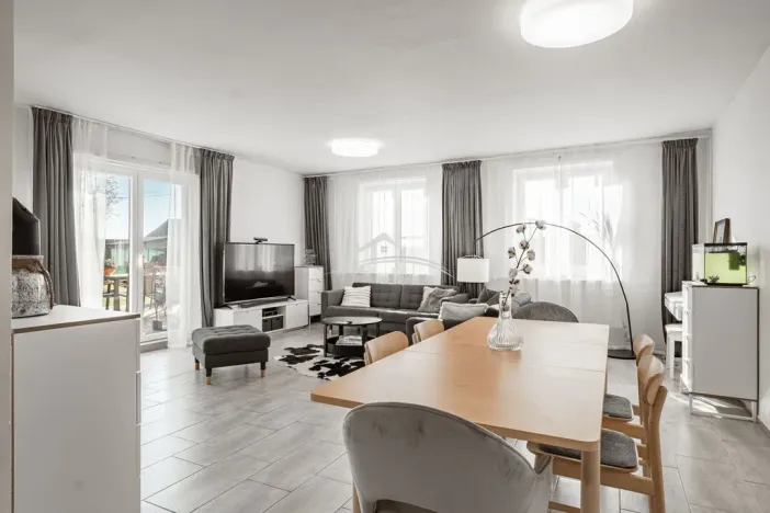 Prodej rodinného domu, Šimanov, 480 m2