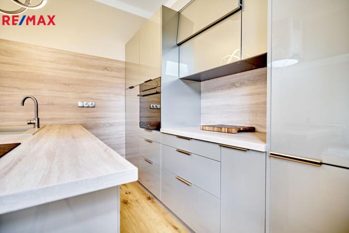 Prodej bytu 3+kk, Karlovy Vary, Sadová, 115 m2