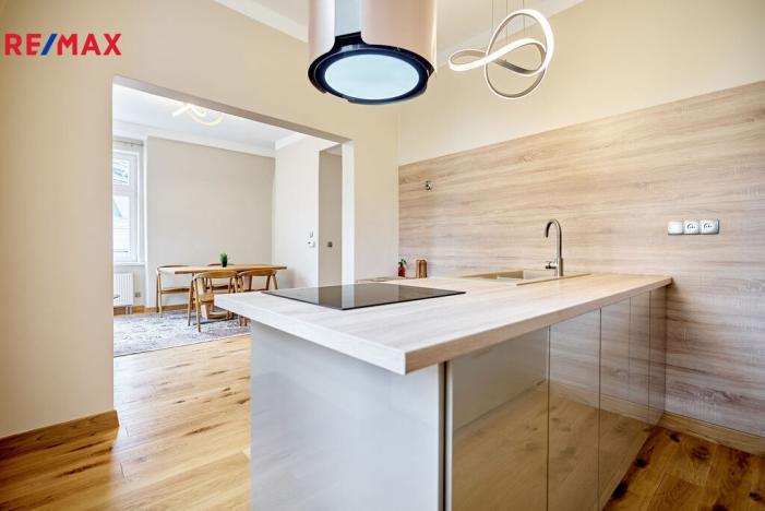 Prodej bytu 3+kk, Karlovy Vary, Sadová, 115 m2