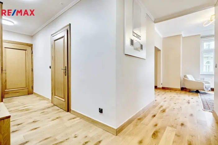 Prodej bytu 3+kk, Karlovy Vary, Sadová, 115 m2
