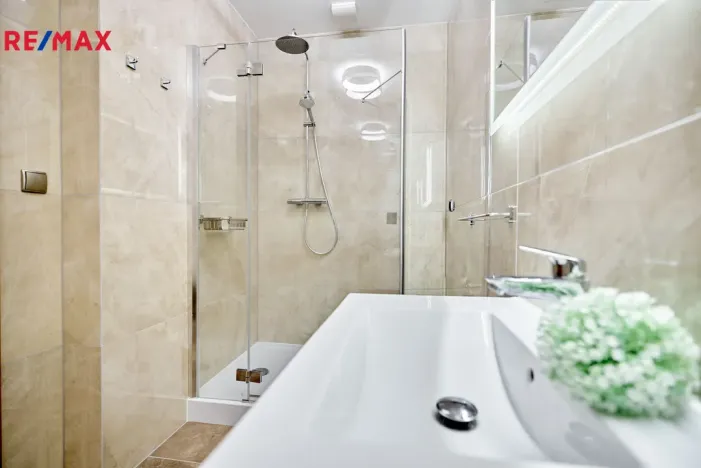 Prodej bytu 3+kk, Karlovy Vary, Sadová, 115 m2