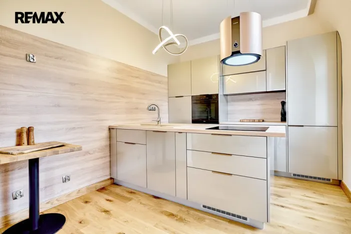 Prodej bytu 3+kk, Karlovy Vary, Sadová, 115 m2