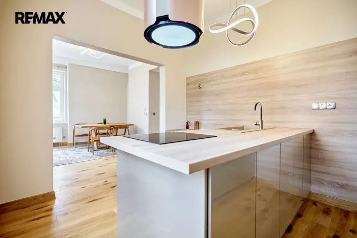 Prodej bytu 3+kk, Karlovy Vary, Sadová, 115 m2