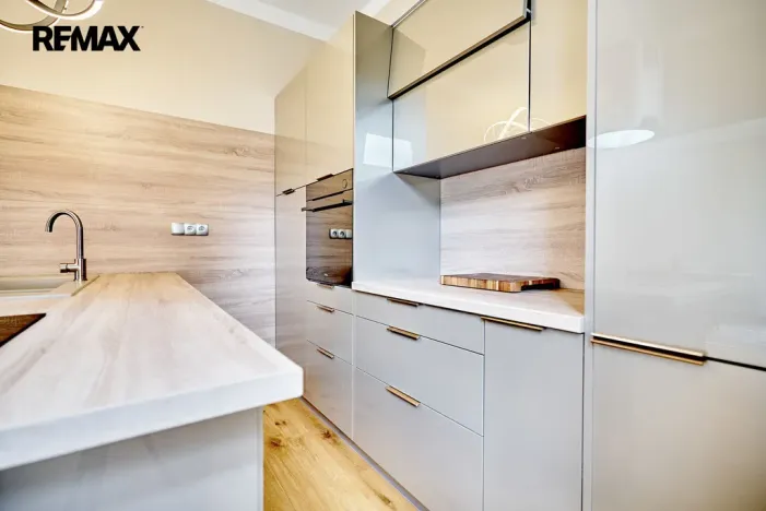 Prodej bytu 3+kk, Karlovy Vary, Sadová, 115 m2