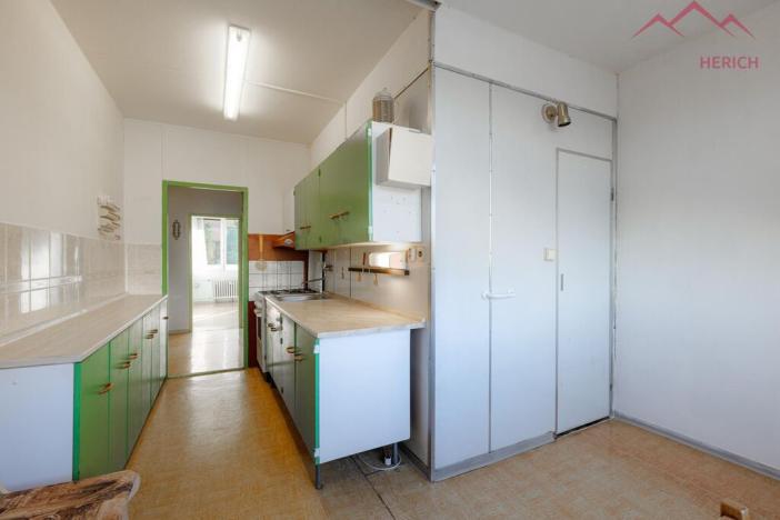 Pronájem bytu 2+1, Chomutov, Kundratická, 65 m2