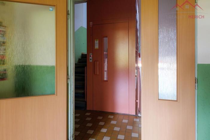 Pronájem bytu 2+1, Chomutov, Kundratická, 65 m2