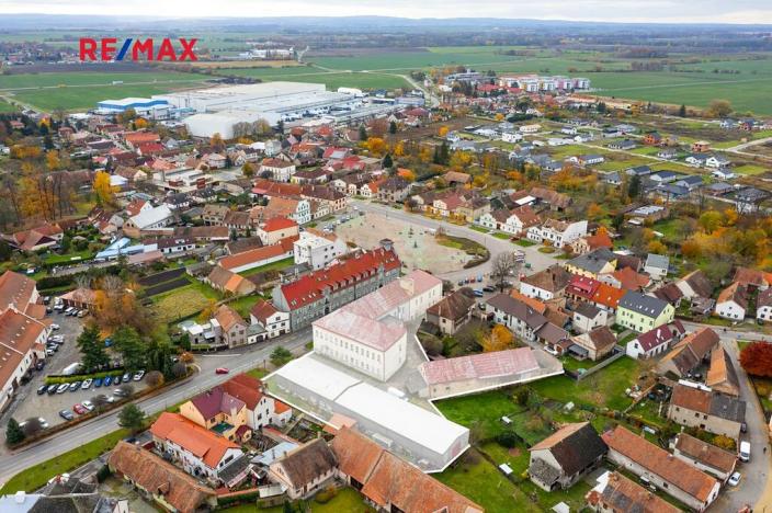 Prodej výrobních prostor, Dašice, náměstí T. G. Masaryka, 2490 m2