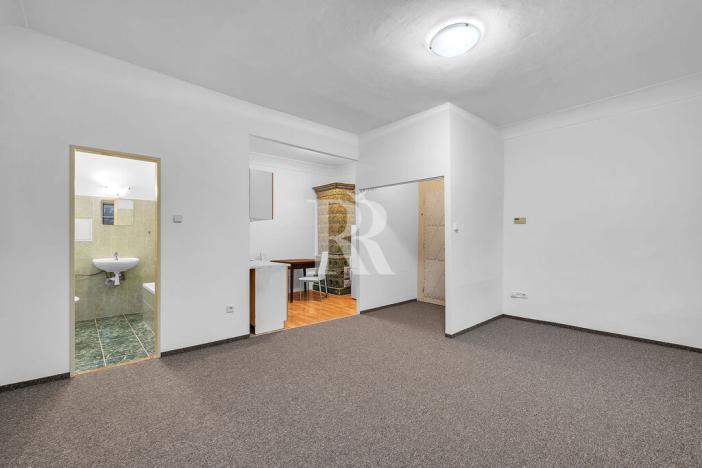 Prodej činžovního domu, Nový Bor, nám. Míru, 507 m2