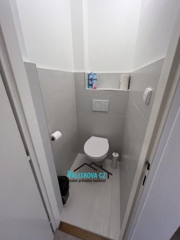 Pronájem kanceláře, Kroměříž, Kollárova, 93 m2