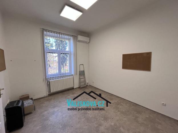 Pronájem kanceláře, Kroměříž, Kollárova, 93 m2
