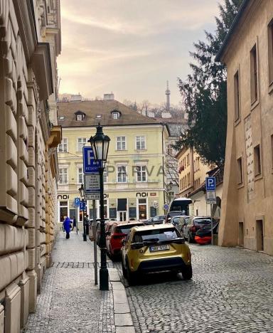 Pronájem bytu 1+kk, Praha - Malá Strana, Všehrdova, 25 m2