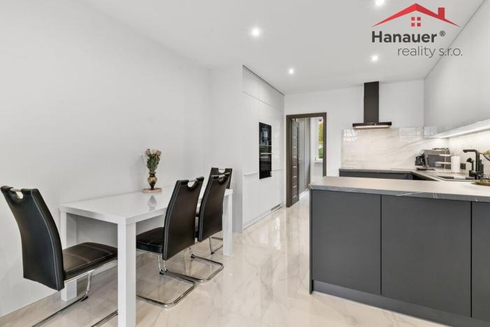 Prodej bytu 4+kk, Česká Kamenice, 5. května, 78 m2