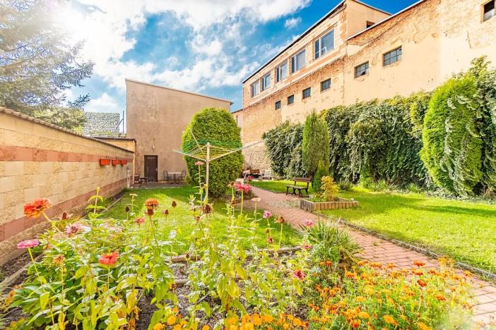 Pronájem bytu 2+kk, Teplice, Drážní, 51 m2