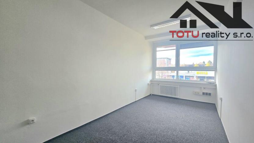 Pronájem kanceláře, Chrudim, Palackého třída, 13 m2