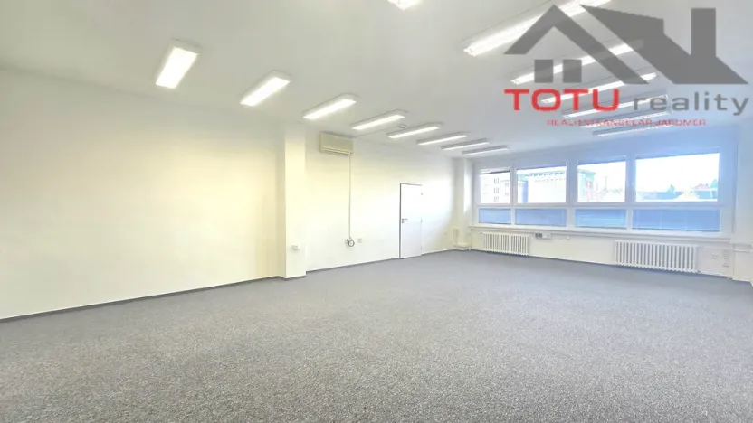 Pronájem kanceláře, Chrudim, Palackého třída, 61 m2