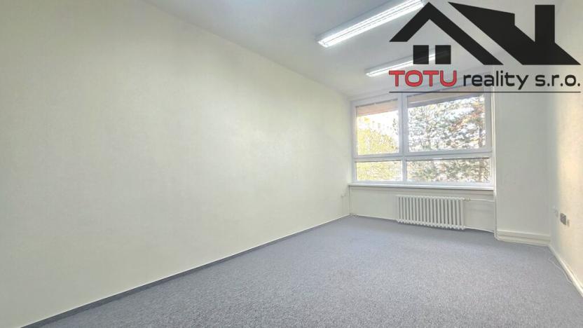 Pronájem kanceláře, Chrudim, Palackého třída, 19 m2