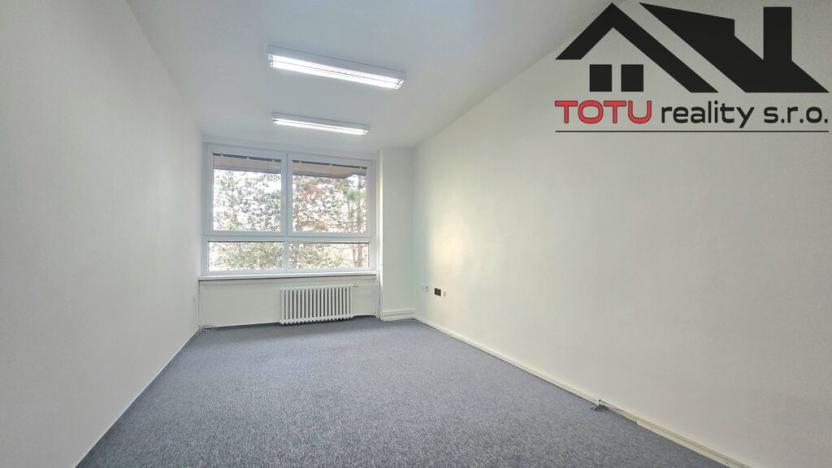 Pronájem kanceláře, Chrudim, Palackého třída, 19 m2