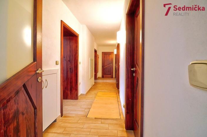 Prodej rodinného domu, Věcov, 318 m2