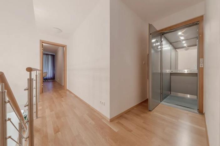 Prodej bytu 6+kk a větší, Praha - Žižkov, Ke kapslovně, 226 m2