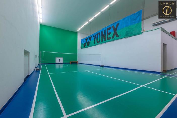 Pronájem kanceláře, Buštěhrad, Náměstí, 576 m2