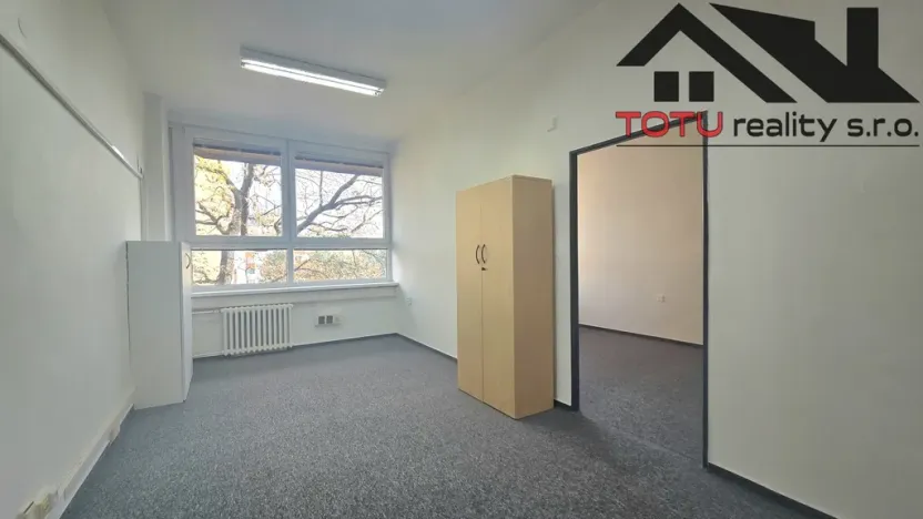 Pronájem kanceláře, Chrudim, Palackého třída, 17 m2