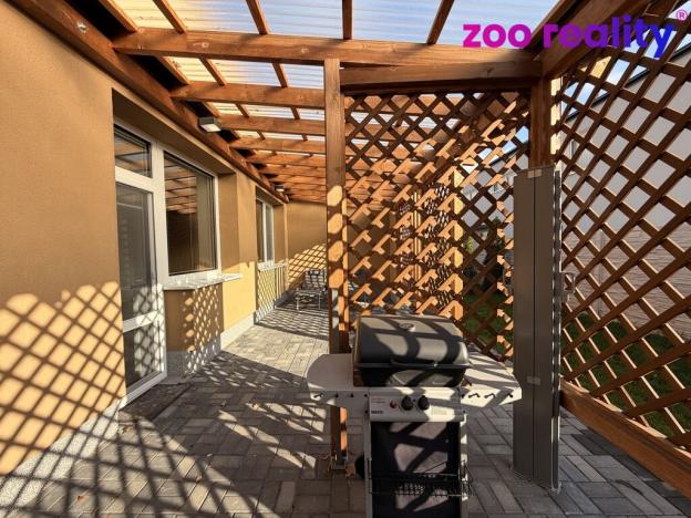 Pronájem bytu 2+kk, Chomutov, Maxima Gorkého, 45 m2