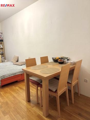 Pronájem bytu 2+kk, Karlovy Vary, Jateční, 49 m2