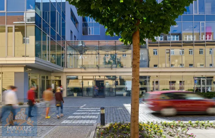 Pronájem kanceláře, Praha - Karlín, Sokolovská, 150 m2