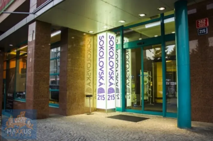 Pronájem kanceláře, Praha - Karlín, Sokolovská, 150 m2